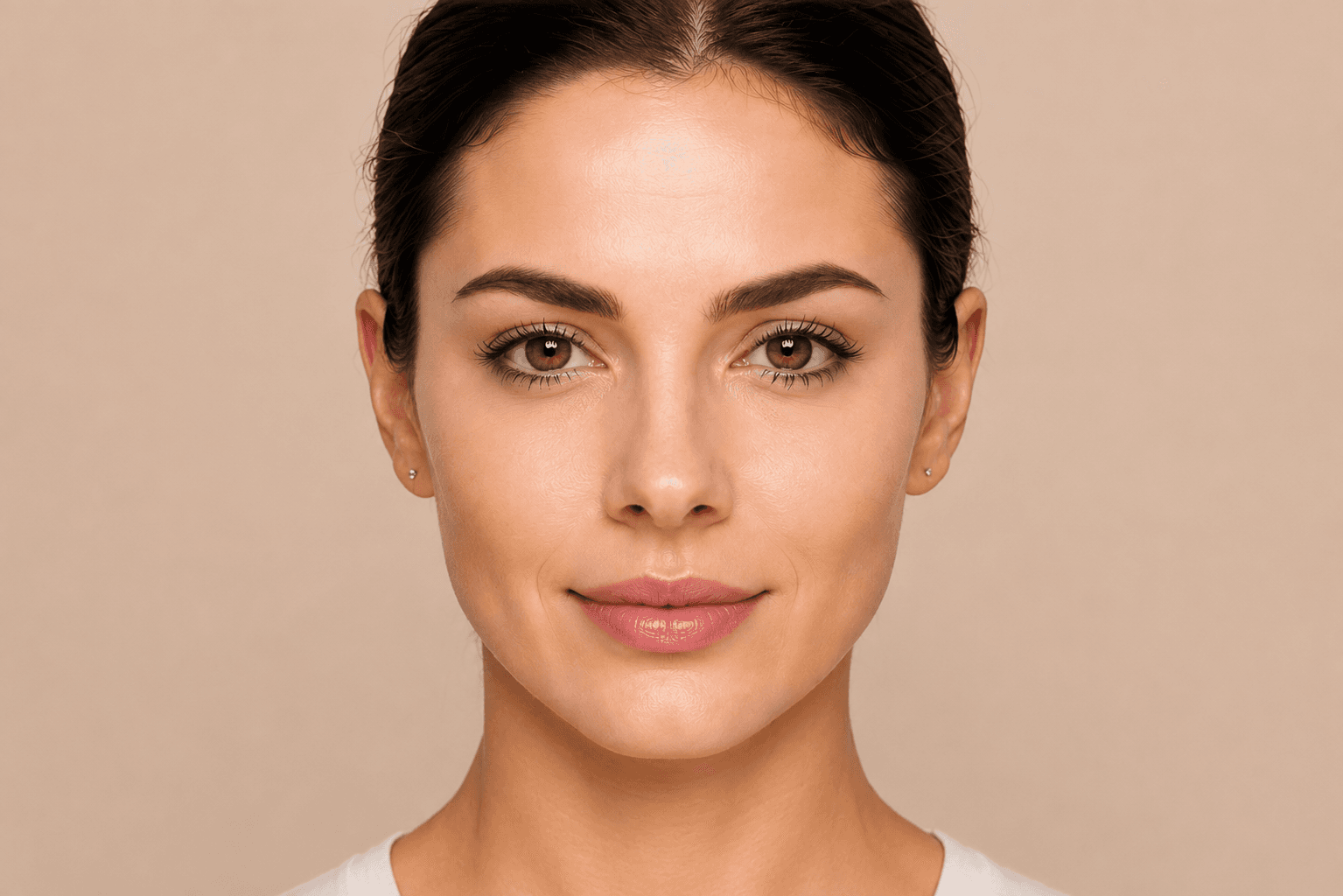 نمای چهره با حالت طبیعی