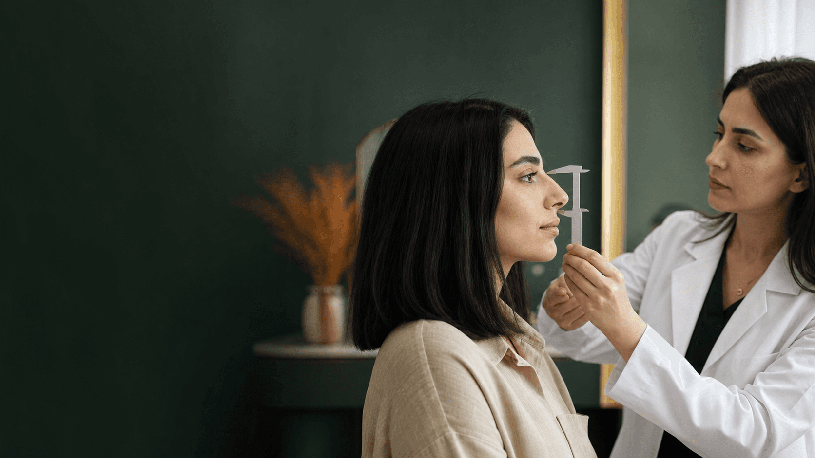 ارزیابی فرم و تناسب بینی پیش از جراحی زیبایی